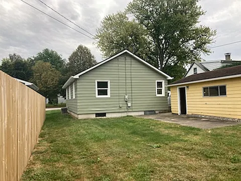 3 bed, 1040 sqft, $1,800 — Photo 4
