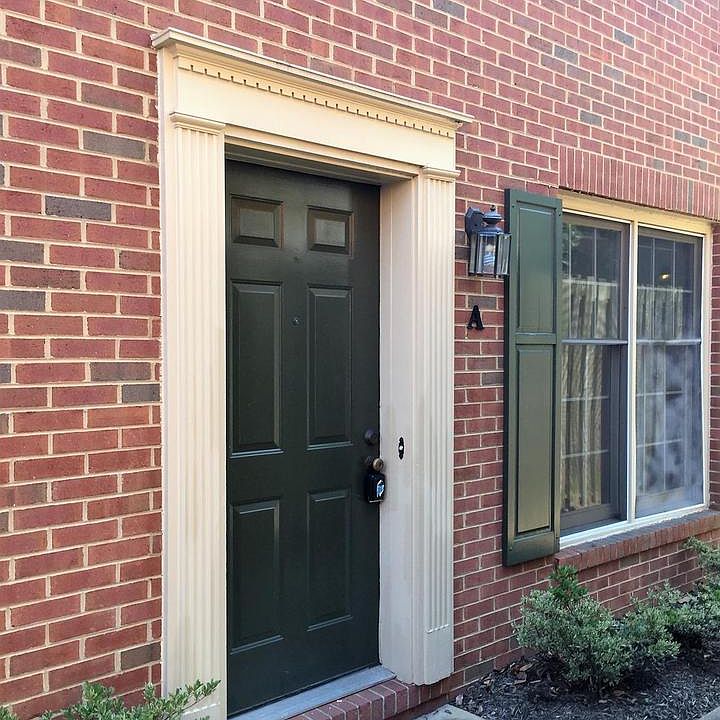 1st image of 1011 Charles St