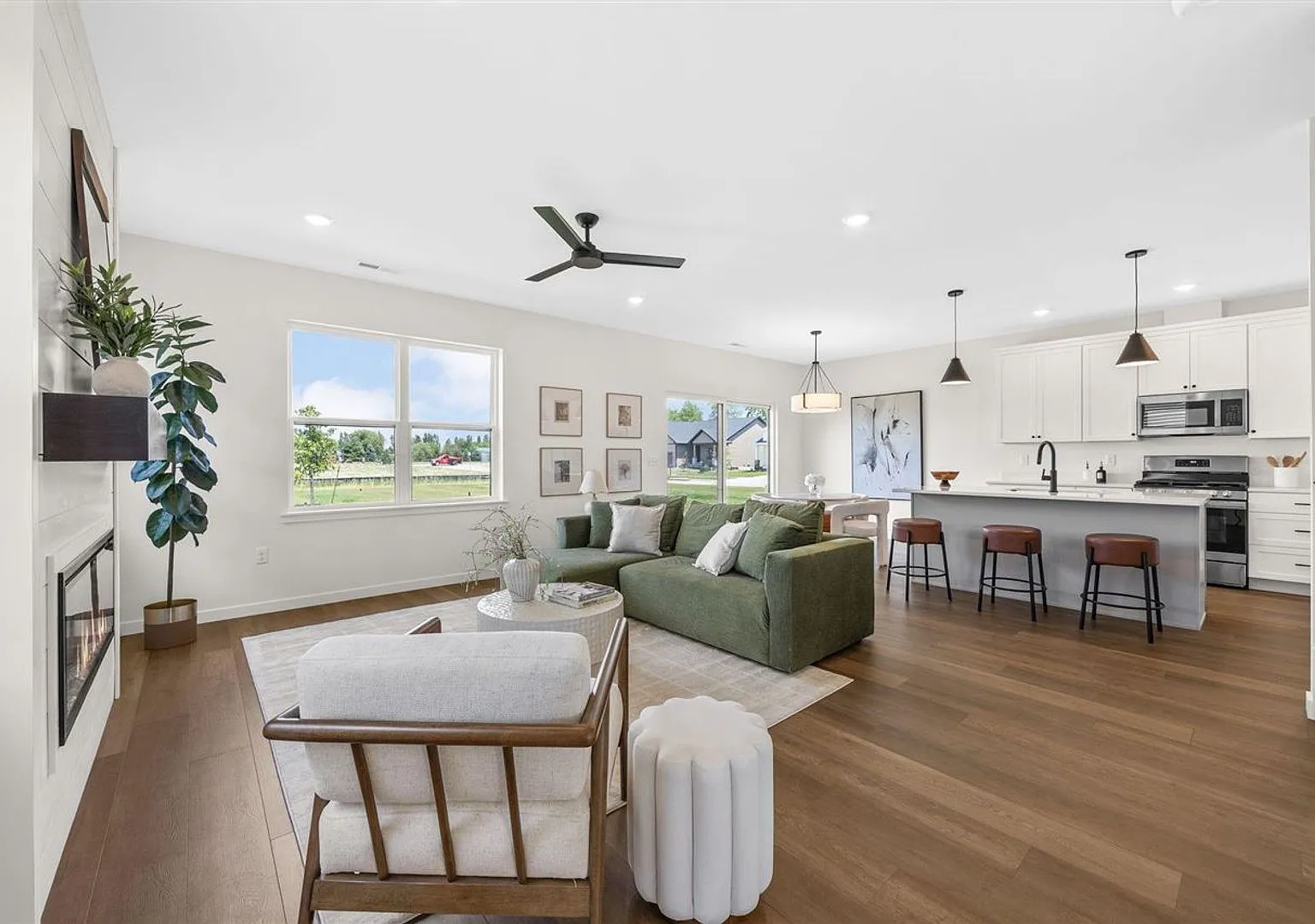 Isabelle Ln — Photo 4