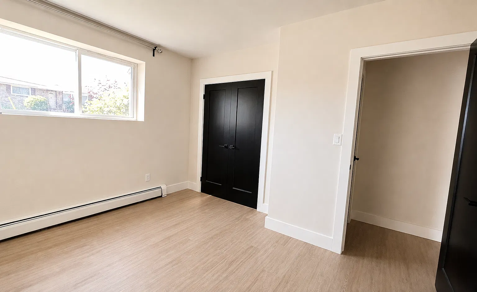 1 Barton St — Photo 4