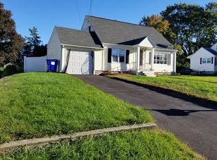 22 Crystal St, Webster, MA 01570