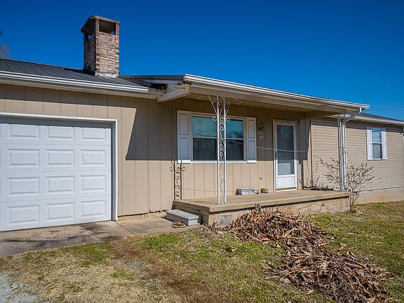 4th image of 1139 Wooten Rd