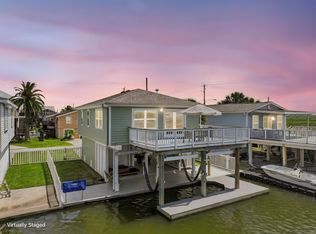 16716 Tahiti Way, Jamaica Beach, TX 77554