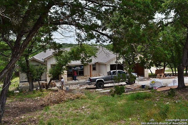 2nd image of 1699 Desiree St