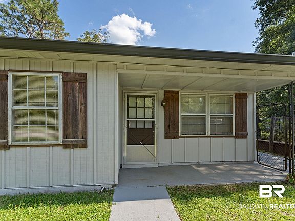 4th image of 14095 Riverside Dr