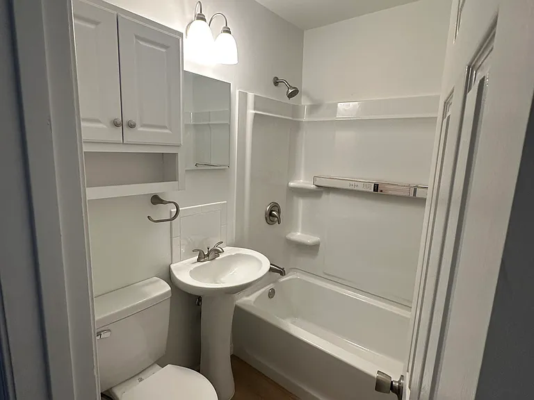140 Howard St #2 — Photo 4