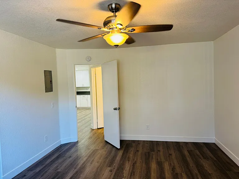 3210 W Orange Ave #42 — Photo 8