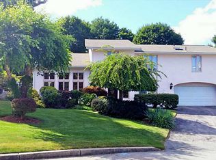 43 Island View Dr, Warwick, RI 02886