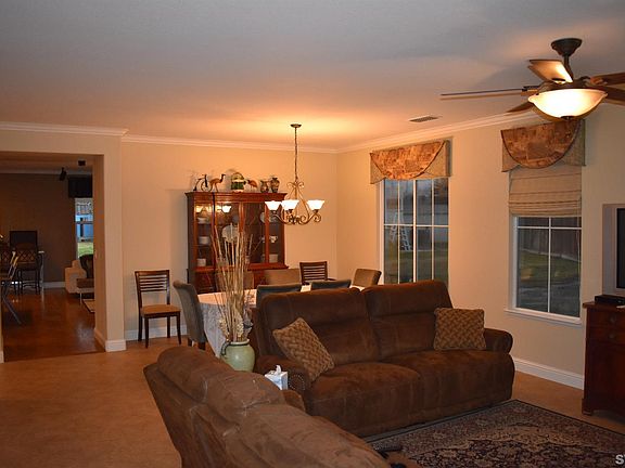 4th image of 346 W Woodhaven Dr