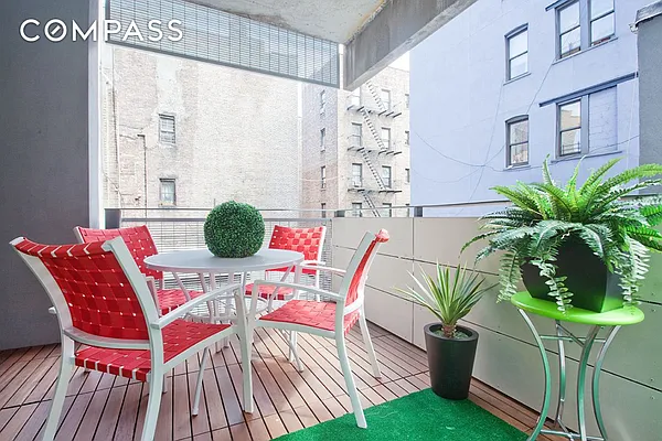 Rented by Compass | media 23