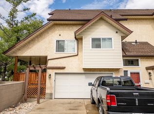 3811 85th St NW #25, Edmonton, AB T6K4C7