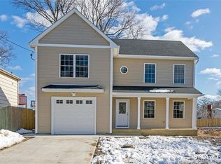 111 Vanguard St, Bridgeport, CT 06606