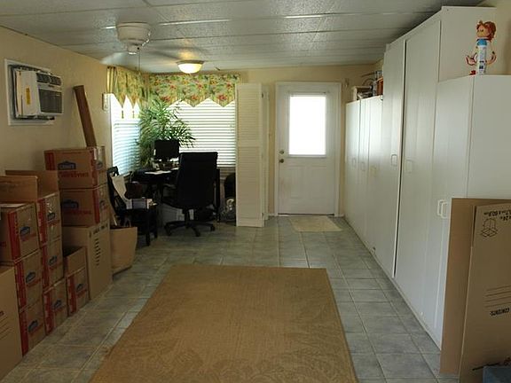 5th image of 31651 Kelly Cir