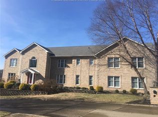 5324 Westbrook Dr, Cross Lanes, WV 25313