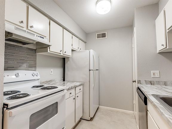 5th image of 3300 Pebblebrook Dr APT 78