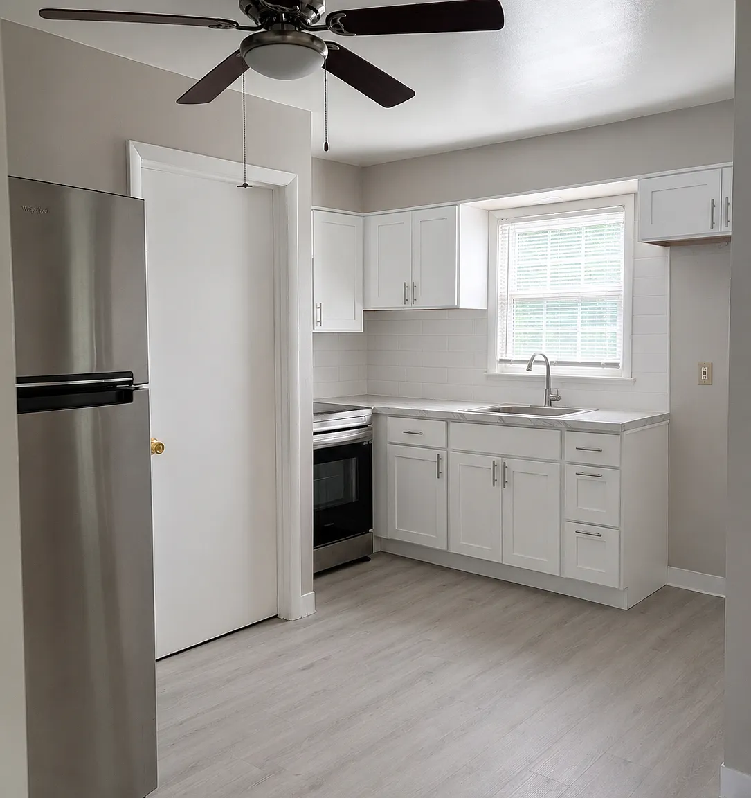 3 bed, 1162 sqft, $2,299 — Photo 2