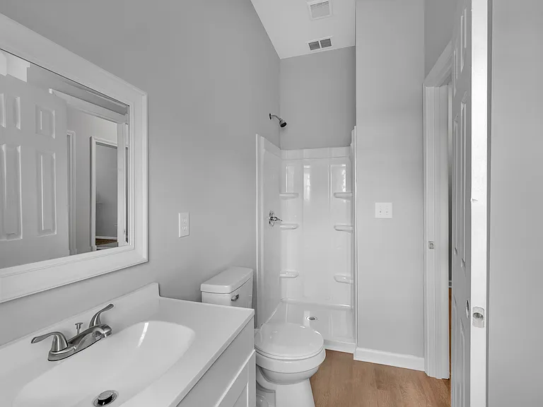 Farm Lake Dr SW — Photo 10