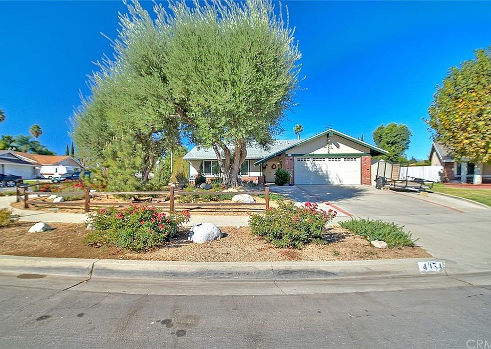 1st image of 4054 Hickory Ln