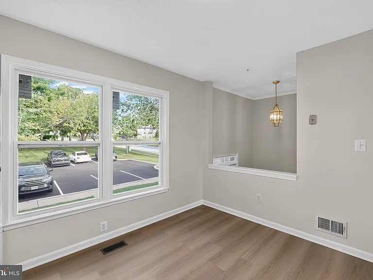 55 Oak Crest Ct — Photo 8