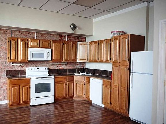 2nd image of 1309 13th St APT 301