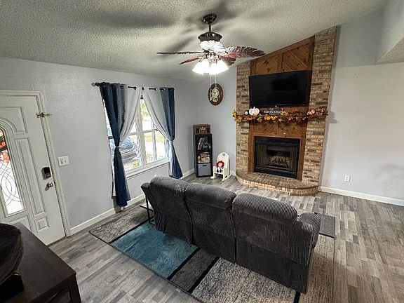 3rd image of 4403 Bright Dr