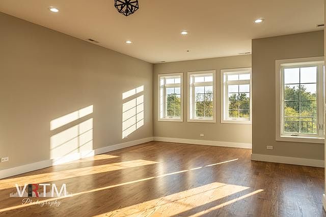 1st image of 4211 N Elston Ave #3B