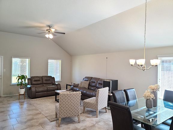 3rd image of 4930 San Valentino Dr