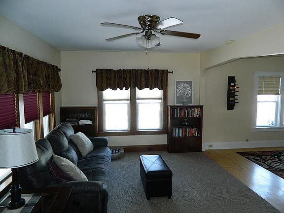 5th image of 830 Park Ave