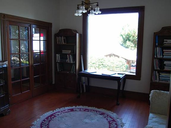 parlor
