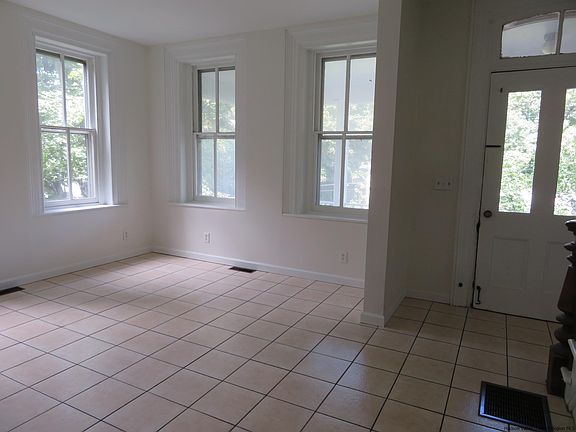5th image of 721 Second Avenue