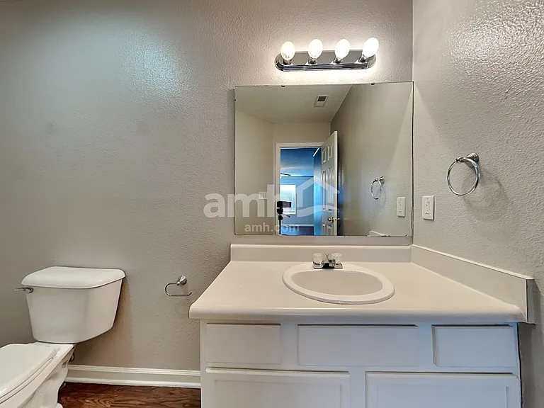 1178 Oak Leaf Rd — Photo 10