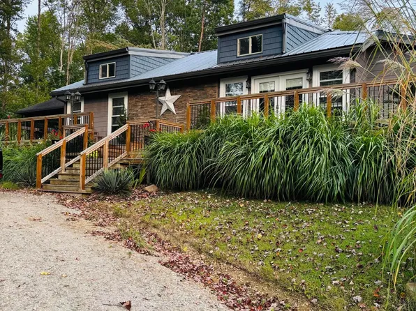 901 Kato Ct, Sugar Grove, OH 43155