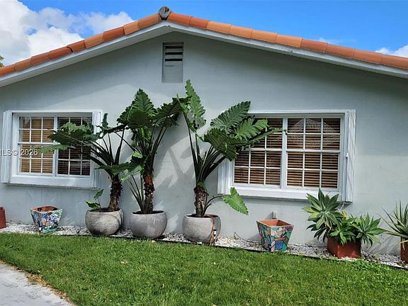 2nd image of 12945 Cherry Rd