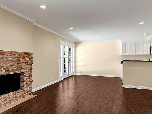 4th image of 55 W Green Vale Dr