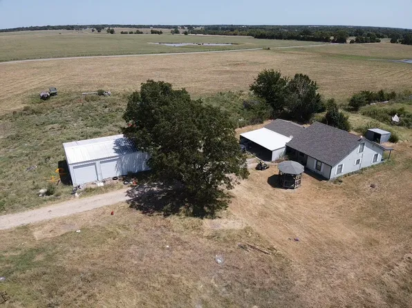 1635 County Road 33500 N, Sumner, TX 75486