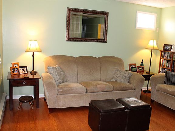 5th image of 3675 Niagara Dr