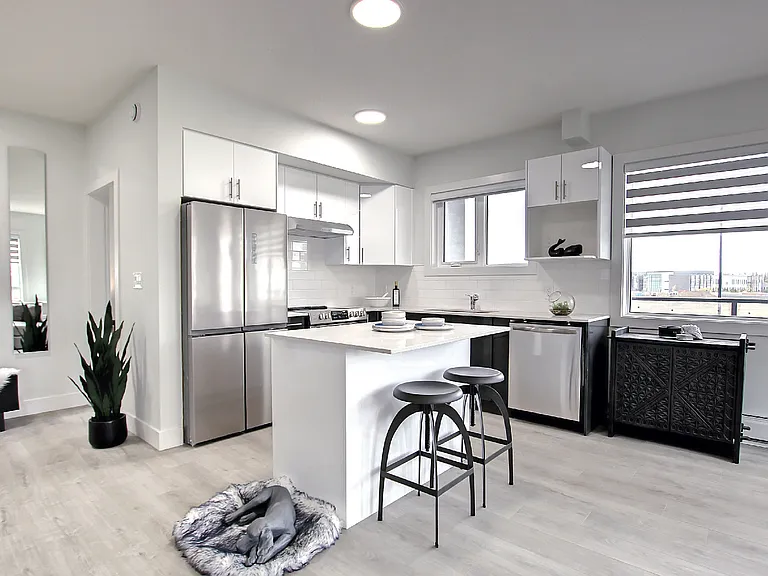 823 Daniels Way SW — Photo 25