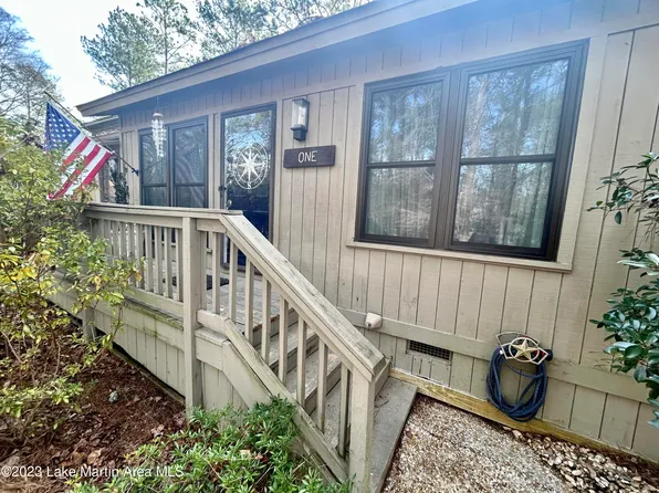 1 Eagle Peak Cir, Dadeville, AL 36853