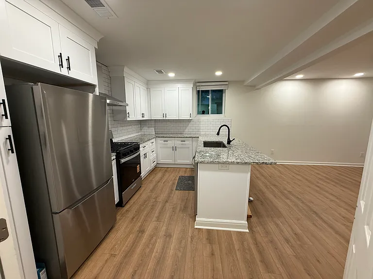 1015 Lanier Dr SW — Photo 7