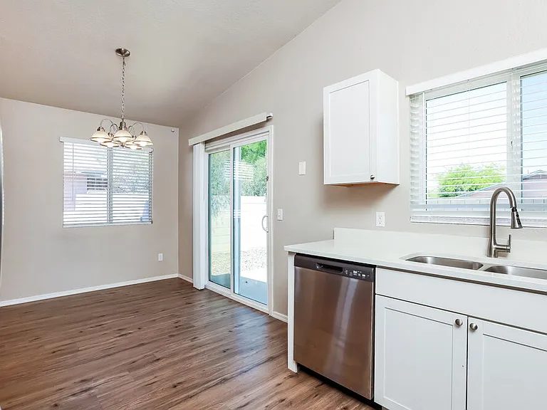 9009 E Kinross Dr — Photo 8