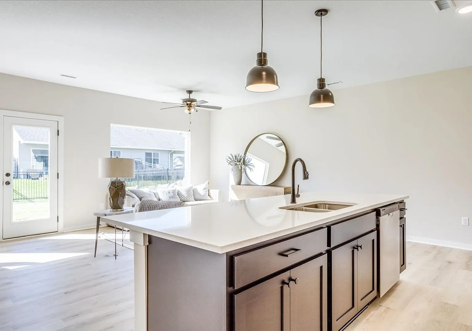 Fox Creek-Maggie Plan Model (Not For Rent) — Photo 2