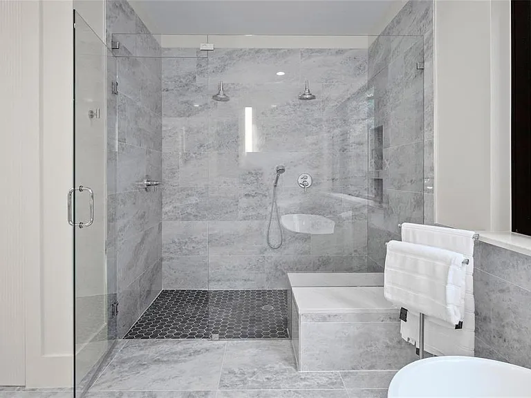 10236 Crestover Dr — Photo 31