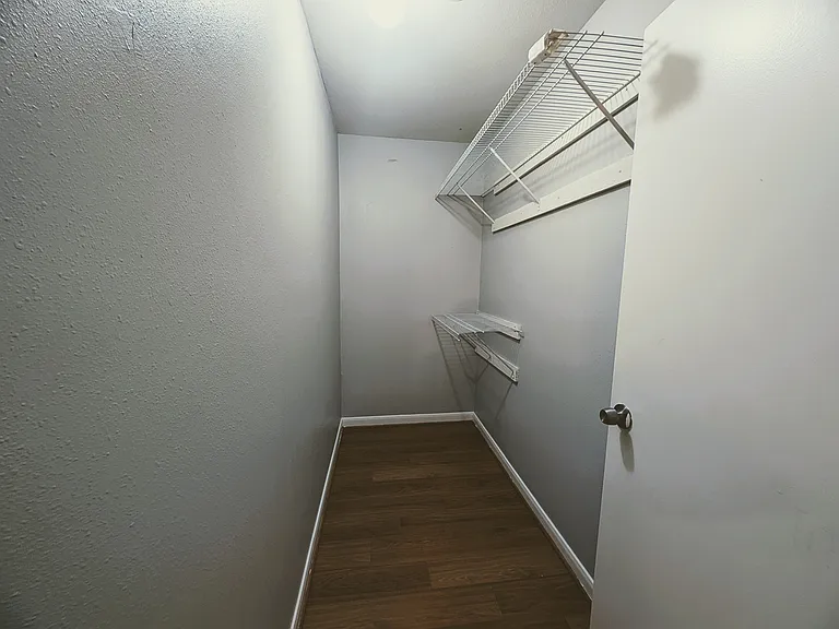 138 S Bend Ct #A — Photo 2