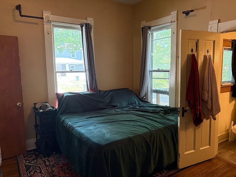 Bedroom unit1
