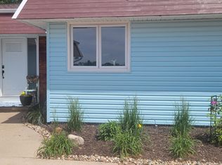 559 Waterloo Dr, Waterloo, NE 68069