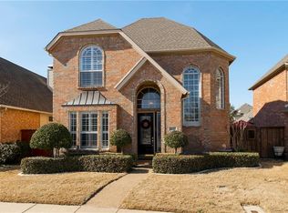 8625 Old Oak Dr, Irving, TX 75063