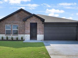 8601 E Dallas St, Broken Arrow, OK 74014