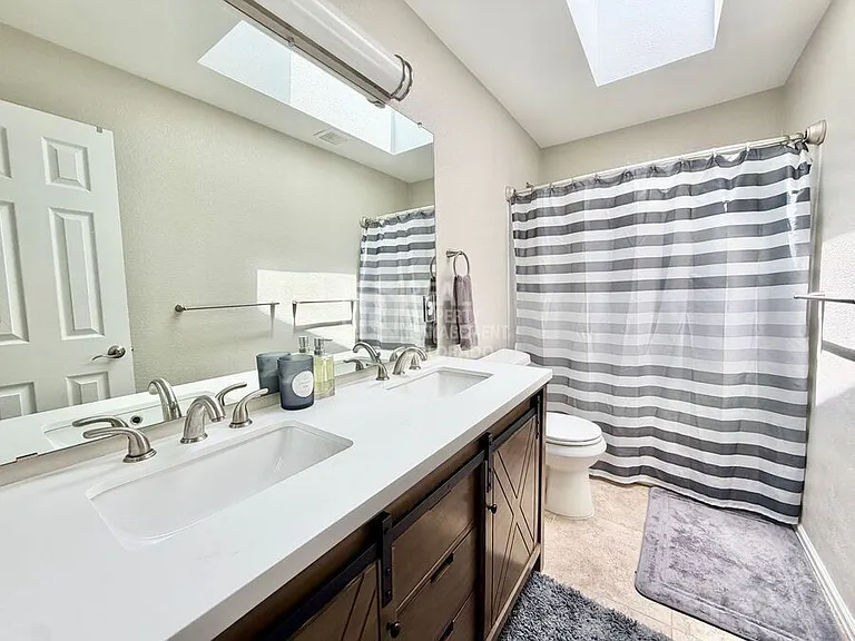 2229 Hyacinth Rd — Photo 15