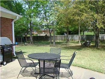2nd image of 416 Beechwood Ln