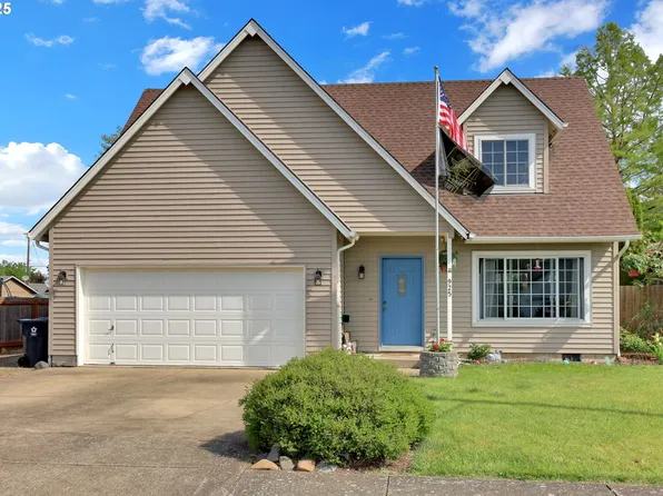 925 Monroe St, Harrisburg, OR 97446